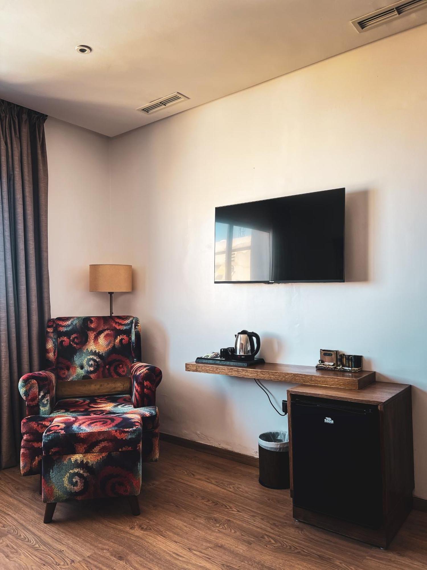 Hotel Rembrandt Tangier Exterior photo