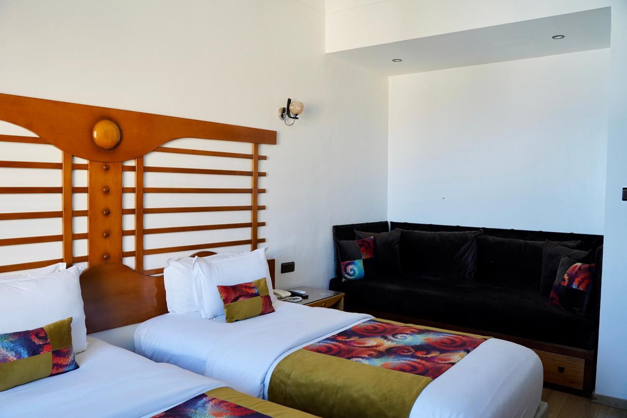 Hotel Rembrandt Tangier Exterior photo