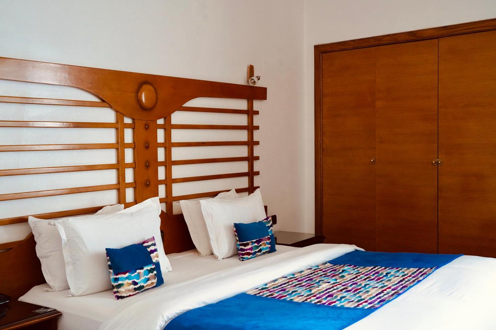 Hotel Rembrandt Tangier Exterior photo